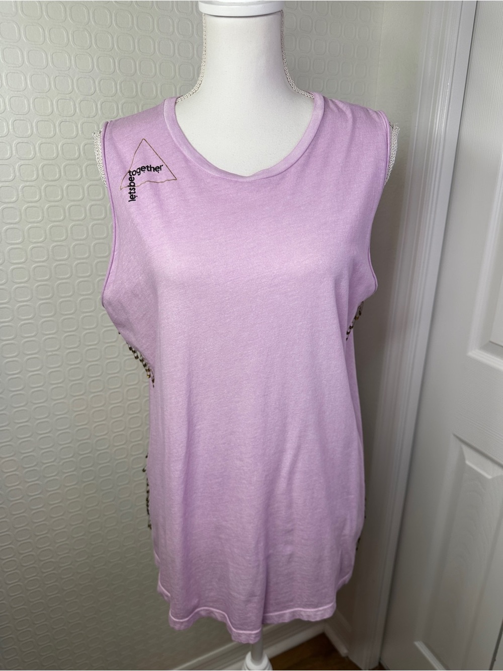 freecity Lavender Graphic Muscle Tank Top Side Chain Detail Size 3 Large